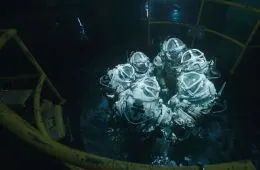 Под водой (2019) - кадр 4